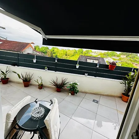 Nuevo Centrico Y Luminoso Apartamento